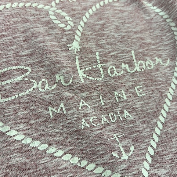 Vacationland Wear Graphic Hooded Sweatshirt Heathered Red w Kangaroo Pocket S - Picture 13 of 13